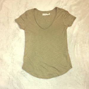 Abercrombie&Fitch short sleeve olive green shirt.